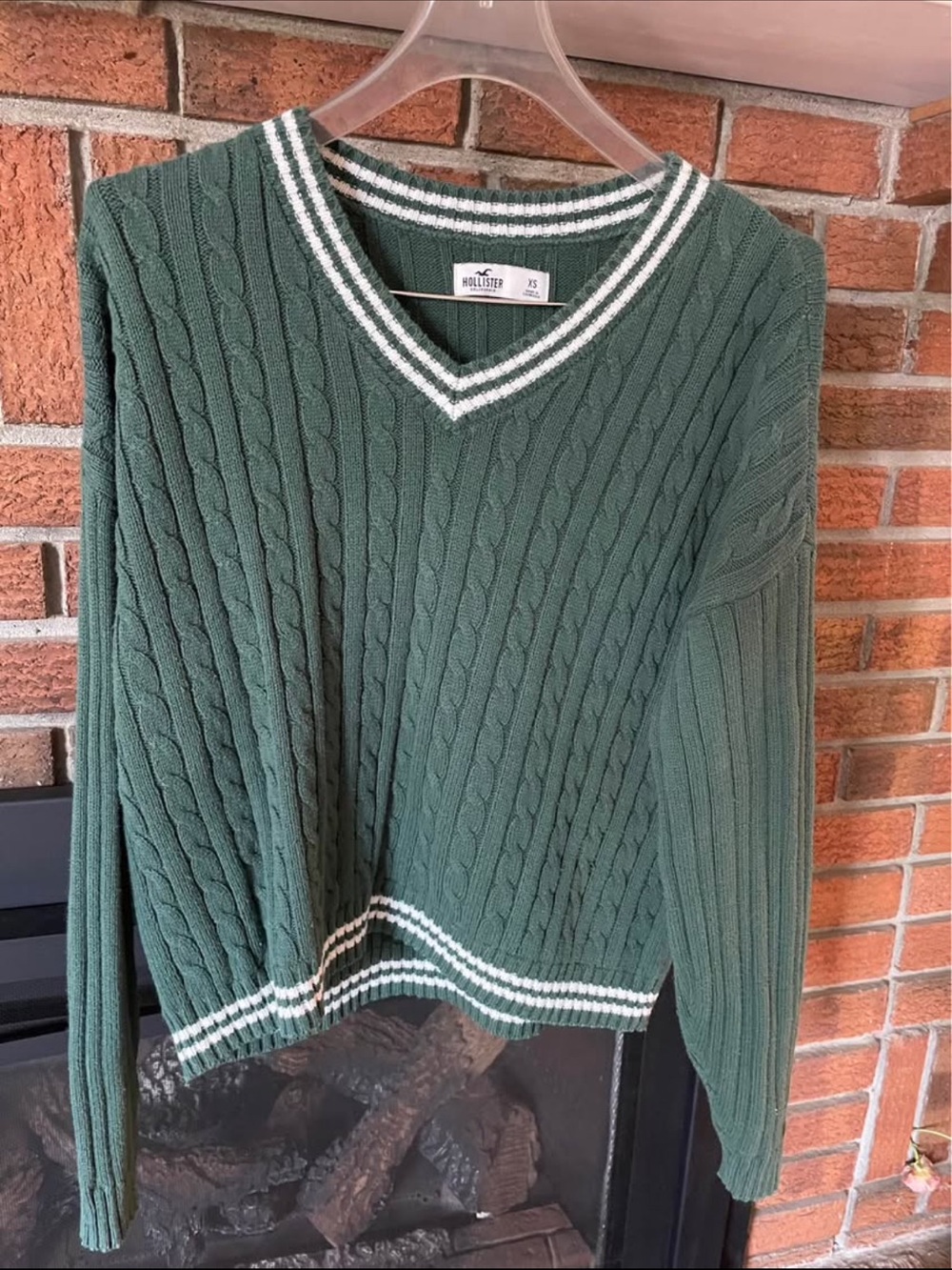 Hollister Forest Green Cable-Knit V-Neck Sweater with White Trim
